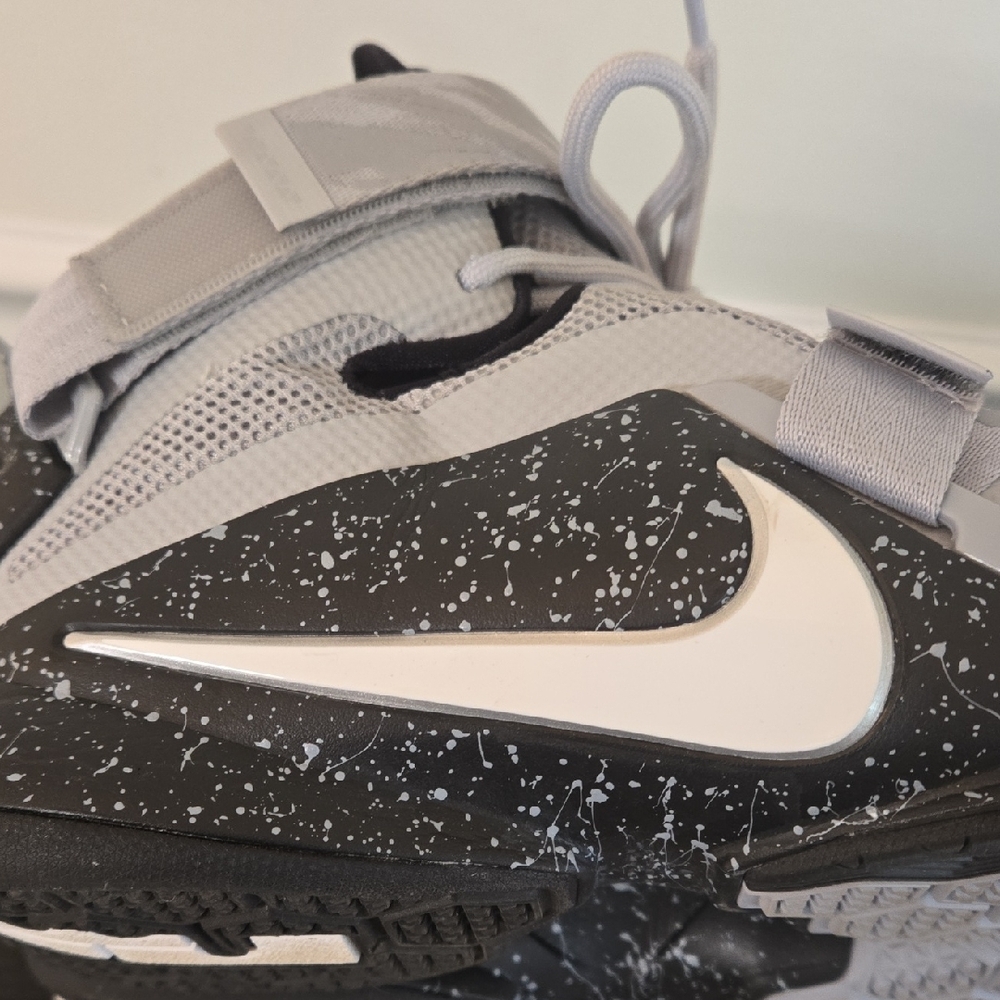 Nike LeBron James Soldier IX 9 PRM Basketball Shoes - Picture 6 of 9